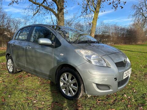 Toyota Yaris Hatchback 1.33 Dual VVT-i TR Euro 4 (s/s) 5dr