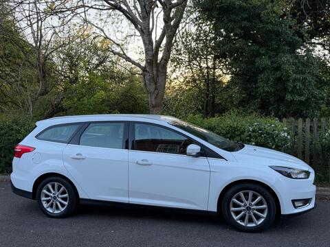 Ford Focus Estate 1.0T EcoBoost Titanium Euro 6 (s/s) 5dr