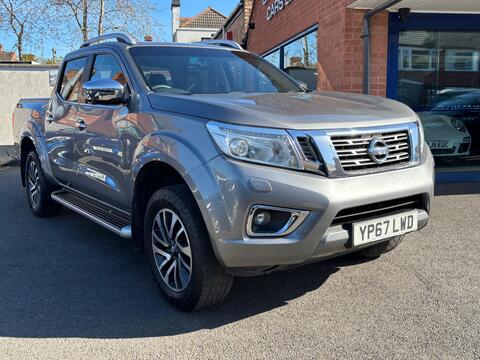 Nissan Navara Pickup 2.3 dCi Tekna 4WD Euro 6 (s/s) 4dr