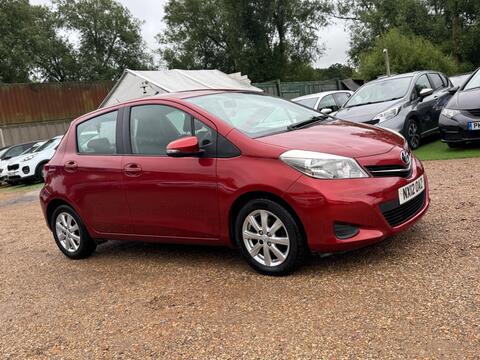 Toyota Yaris Hatchback 1.33 Dual VVT-i TR Euro 5 5dr