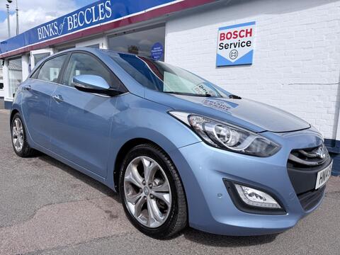 Hyundai i30 Hatchback 1.6 CRDi Premium Auto Euro 5 5dr