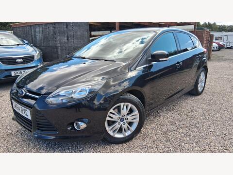 Ford Focus Hatchback 1.6 TDCi Titanium Navigator Euro 5 (s/s) 5dr