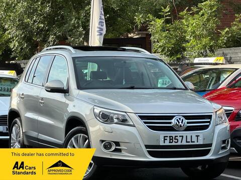 Volkswagen Tiguan SUV 2.0 TDI Sport Auto 4WD Euro 4 5dr