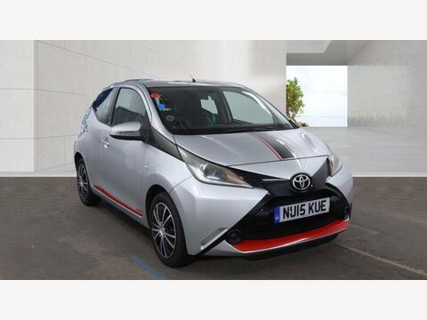 Toyota AYGO Hatchback 1.0 VVT-i x-play Euro 5 5dr Euro 5