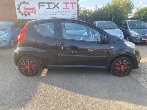 Peugeot 107 Hatchback 1.0 12V Urban Move Euro 4 3dr