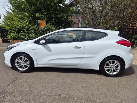 Kia ProCeed Hatchback 1.4 VR7 Euro 5 3dr