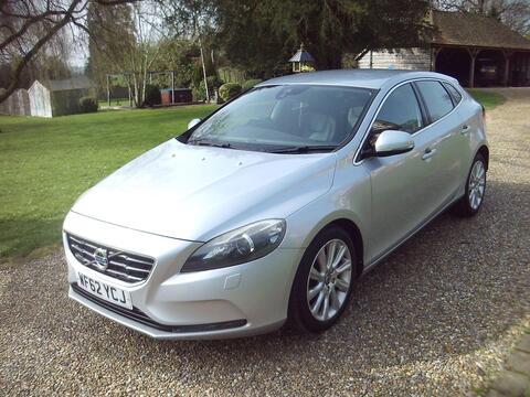 Volvo V40 Hatchback 1.6 D2 SE Lux Euro 5 (s/s) 5dr
