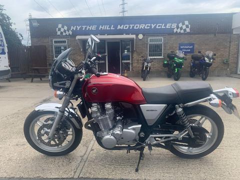 Honda CB1100 Roadster/Retro 1100