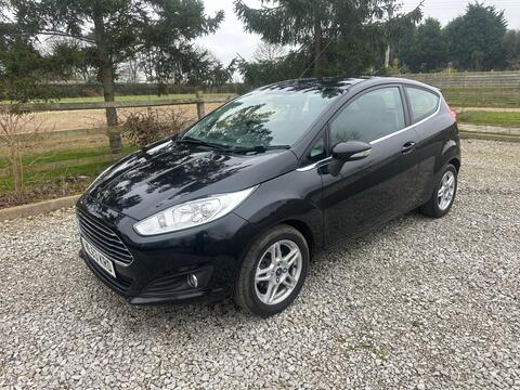 Ford Fiesta Hatchback 1.0T EcoBoost Zetec Euro 5 (s/s) 3dr