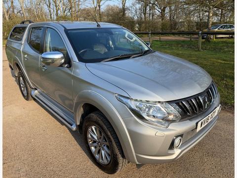 Mitsubishi L200 Pickup 2.4 DI-D DC Barbarian Auto 4WD Euro 6 4dr
