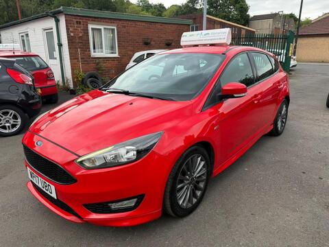 Ford Focus Hatchback 1.0T EcoBoost ST-Line Euro 6 (s/s) 5dr