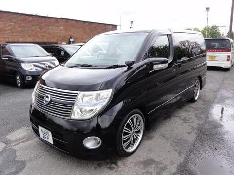 Nissan Elgrand MPV HIGHWAY STAR XANAVI UK SAT NAV LANGUAGE