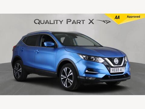 Nissan Qashqai SUV 1.3 DIG-T N-Connecta Euro 6 (s/s) 5dr
