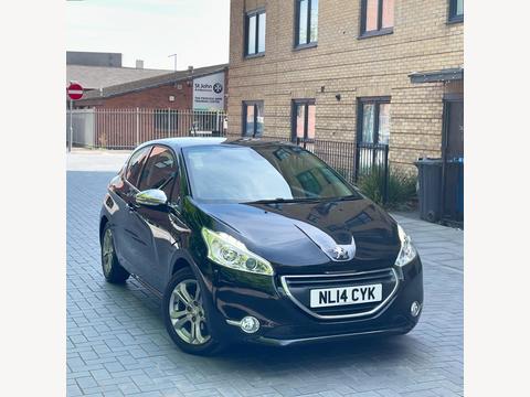Peugeot 208 Hatchback 1.2 VTi Allure Euro 5 3dr