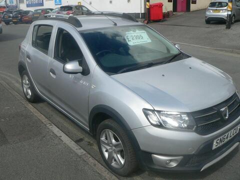 Dacia Sandero Stepway Hatchback 0.9 TCe Laureate Euro 5 5dr