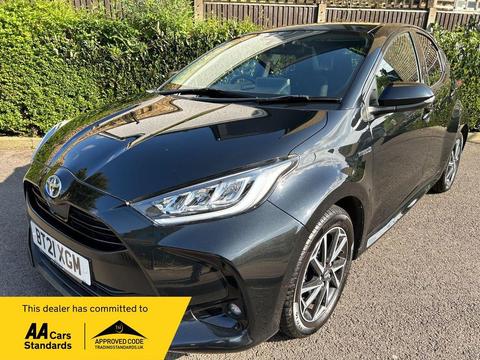Toyota Yaris Hatchback 1.5 VVT-h Design E-CVT Euro 6 (s/s) 5dr