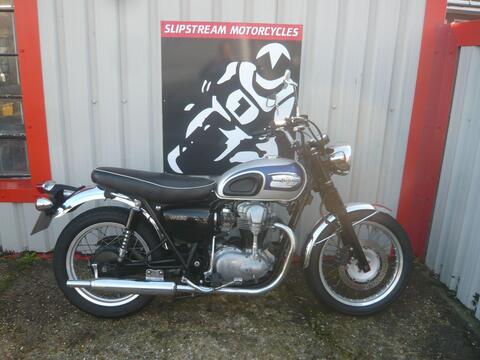 Kawasaki W650 Naked EJ