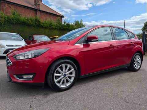 Ford Focus Hatchback 1.0T EcoBoost Titanium Euro 6 (s/s) 5dr