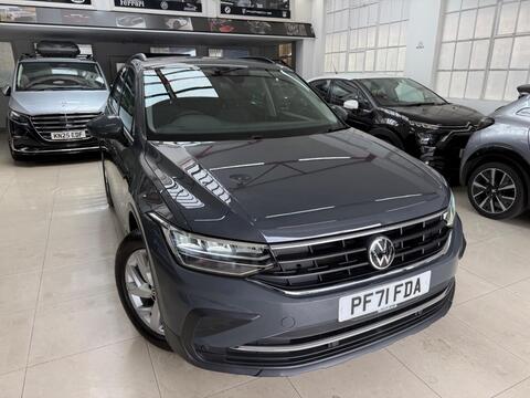 Volkswagen Tiguan SUV 1.5 TSI Life DSG Euro 6 (s/s) 5dr