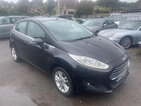 Ford Fiesta Hatchback 1.25 Zetec Euro 6 5dr
