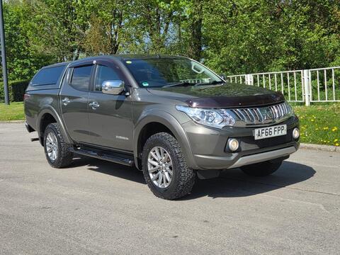 Mitsubishi L200 Pickup 2.4 DI-D DC Barbarian 4WD Euro 5 4dr