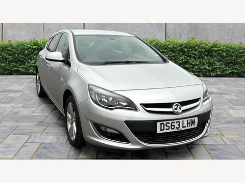 Vauxhall Astra Hatchback 1.4 16v SRi Euro 5 5dr