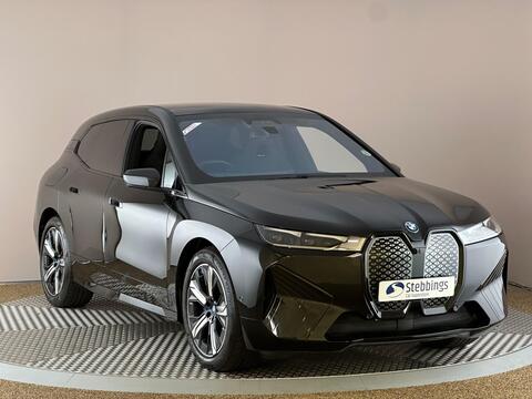 BMWiX