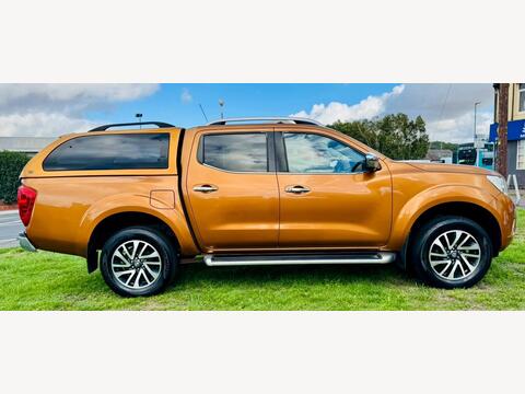 Nissan Navara Pickup 2.3 dCi Tekna Auto 4WD Euro 6 4dr