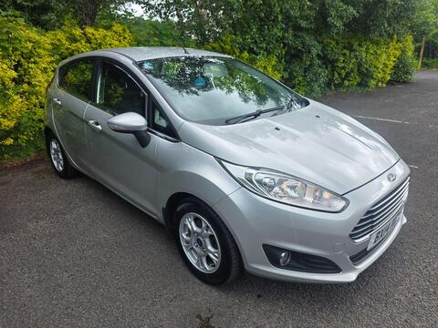 Ford Fiesta Hatchback 1.6 TDCi ECOnetic Zetec Euro 5 (s/s) 5dr
