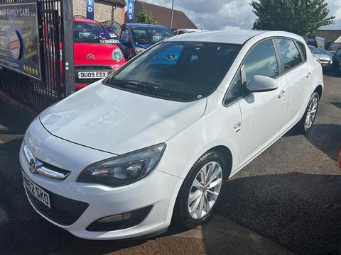 Vauxhall Astra Hatchback 1.4 16v Active Euro 5 5dr