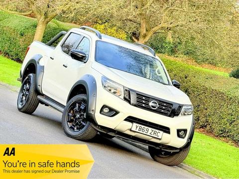 Nissan Navara Pickup 2.3 dCi N-Guard Auto 4WD Euro 6 4dr