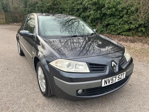 Renault Megane Hatchback 1.6 VVT Dynamique 3dr