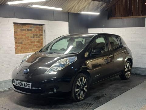 Nissan Leaf Hatchback 30kWh Tekna Auto 5dr