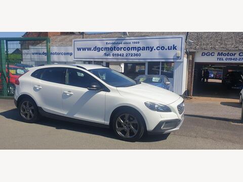Volvo V40 Cross Country Hatchback 2.0 D2 Lux Euro 6 (s/s) 5dr
