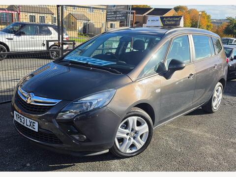Vauxhall Zafira Tourer MPV 2.0 CDTi Exclusiv Euro 5 5dr