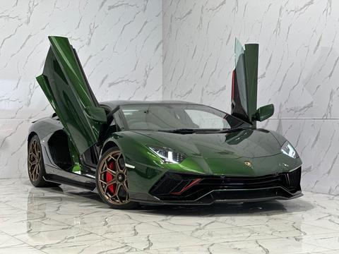 Lamborghini Aventador Coupe 6.5 V12 LP 780-4 Ultimae ISR 4WD Euro 6 2dr