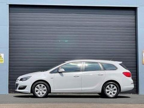 Vauxhall Astra Estate 1.6 CDTi ecoFLEX Design Sports Tourer Euro 6 (s/s) 5dr