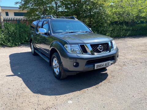 Nissan Navara Pickup 2.5 dCi Tekna Auto 4WD Euro 5 4dr