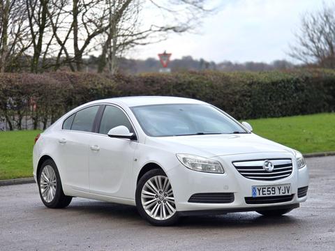 Vauxhall Insignia Hatchback 2.0 CDTi Exclusiv Nav Euro 5 5dr