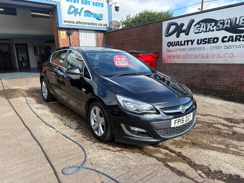 Vauxhall Astra Hatchback 2.0 CDTi ecoFLEX SRi Euro 5 (s/s) 5dr