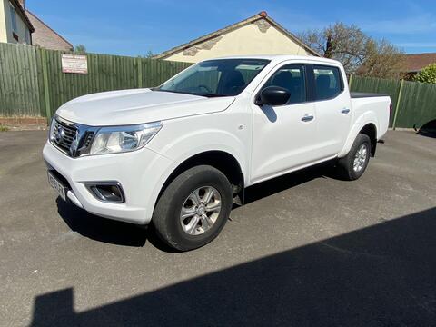 Nissan Navara Pickup 2.3 dCi Acenta 4WD Euro 6 (s/s) 4dr