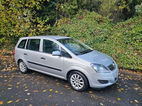 Vauxhall Zafira MPV 1.9 CDTi Active Euro 4 5dr