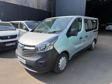 Vauxhall Vivaro Minibus 1.6 CDTi 2900 BiTurbo ecoFLEX L1 H1 Euro 6 (s/s) 5dr (9 Seat)