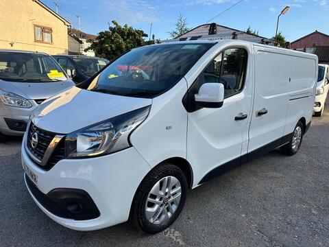 Nissan NV300 Panel Van 2.0 dCi 30 Tekna L2 H1 Euro 6 4dr
