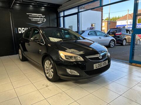 Vauxhall Astra Hatchback 2.0 CDTi Elite Auto Euro 5 5dr