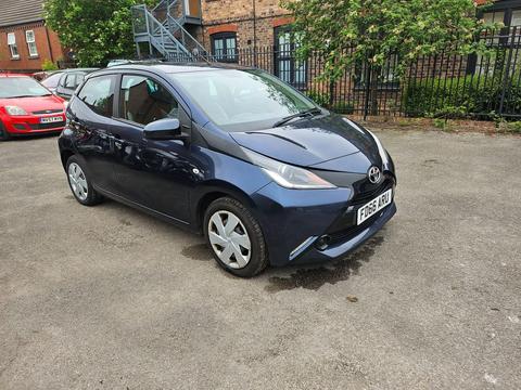 Toyota AYGO Hatchback 1.0 VVT-i x-play Euro 6 5dr