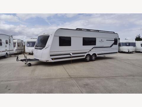 LMC 685 Vip Exquisit Tourer FIXED ISLAND 5 BERTH