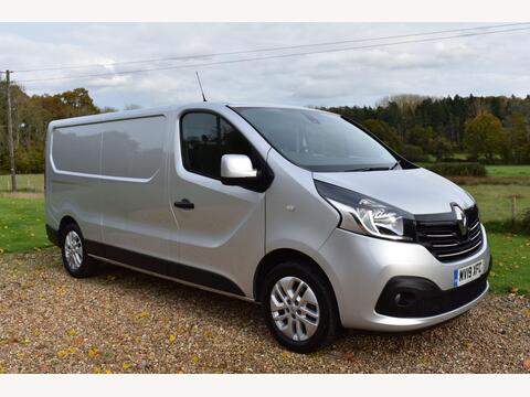 Renault Trafic Panel Van 1.6 dCi 29 Sport Nav LWB Standard Roof Euro 6 5dr