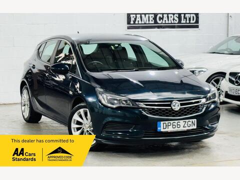 Vauxhall Astra Hatchback 1.4i Turbo Tech Line Auto Euro 6 (s/s) 5dr