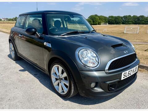 MINI Hatch Hatchback 2.0 Cooper SD Euro 5 (s/s) 3dr
